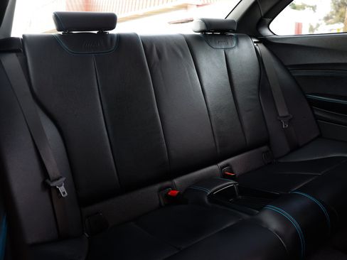 Used 2018 BMW M2 RWD image 18