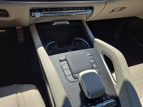 New 2026 Mercedes-Benz GLS 580 4MATIC image 22