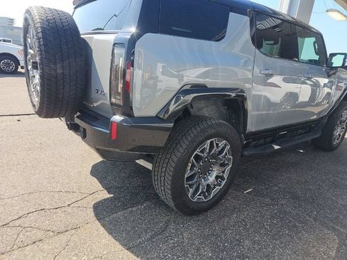 Used 2025 GMC Hummer EV 3X AWD/4WD image 3