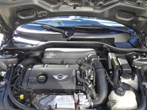 Used 2011 MINI Cooper S image 18