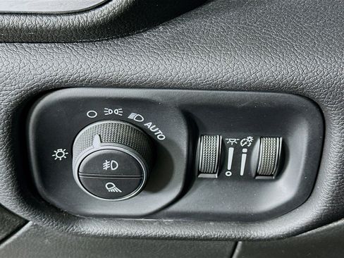 Used 2024 RAM 2500 Laramie image 17