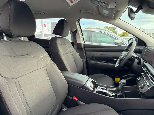 Used 2026 Hyundai Tucson SE FWD image 23