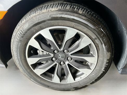 Used 2024 Honda Odyssey EX-L image 33