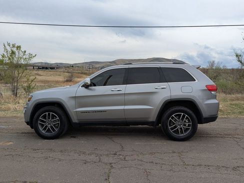 Used 2019 Jeep Grand Cherokee Limited w/ Luxury Group II image 9