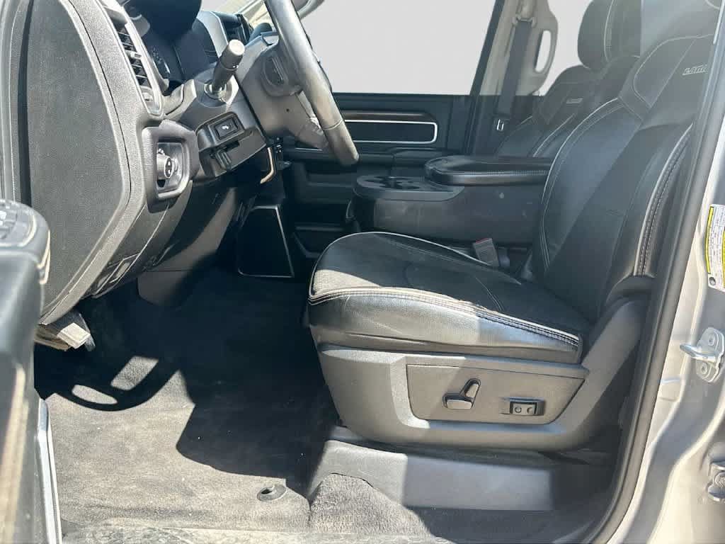 Used 2024 RAM 2500 Laramie AWD/4WD image 10