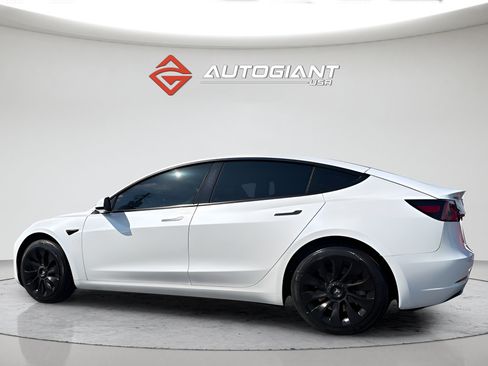Used 2023 Tesla Model 3 Standard Range RWD image 4