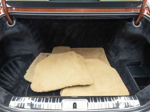 Used 2013 Rolls-Royce Ghost RWD image 37
