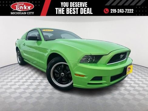 Used 2013 Ford Mustang Coupe image 1