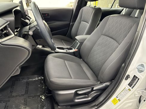 Used 2023 Toyota Corolla LE FWD image 25