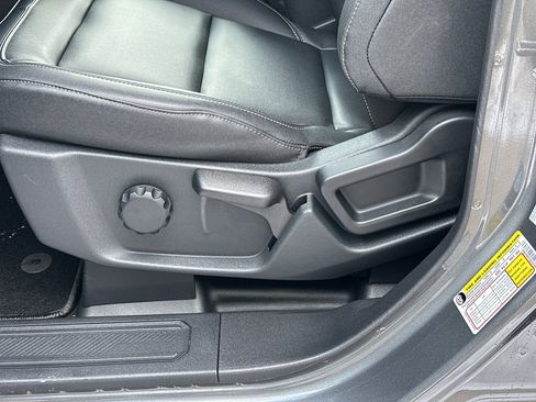 New 2025 Ford Bronco Badlands image 28