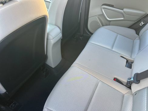 Used 2025 Kia Soul LX w/ LX Technology Package FWD image 12