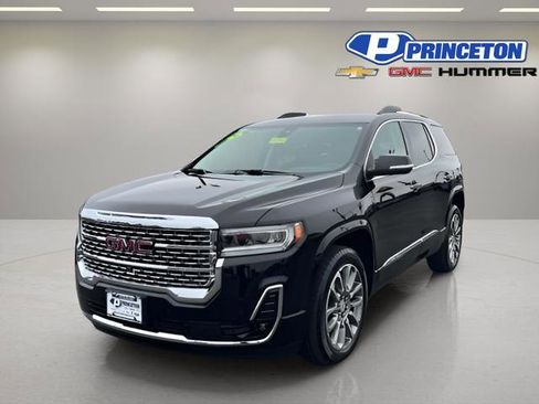 Used 2023 GMC Acadia Denali w/ Denali Technology Package AWD/4WD image 3