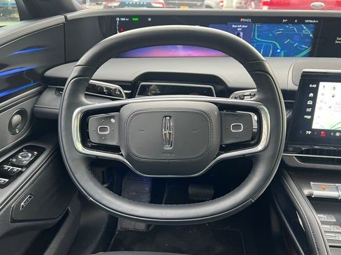 Certified 2025 Lincoln Nautilus Premier w/ Equipment Group 102A image 27