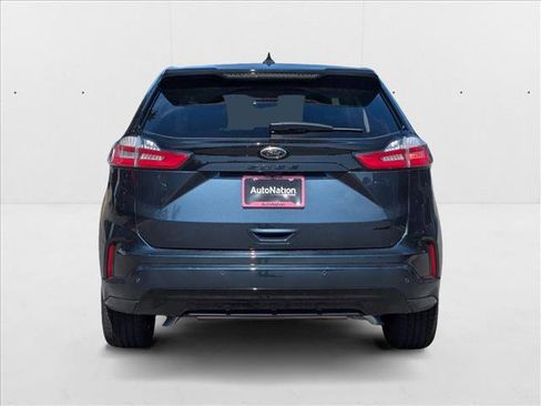 New 2024 Ford Edge SE w/ Black Appearance Package image 8