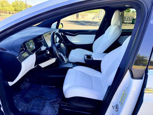 Used 2018 Tesla Model X 100D AWD/4WD image 12