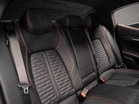 Used 2021 Maserati Ghibli Trofeo image 70