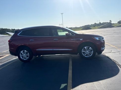 Used 2019 Buick Enclave Essence FWD image 8