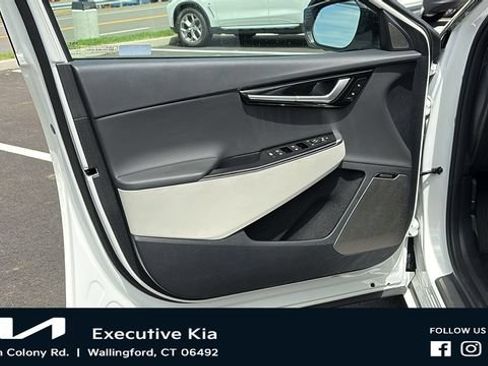 Certified 2024 Kia EV6 GT-Line AWD/4WD image 9