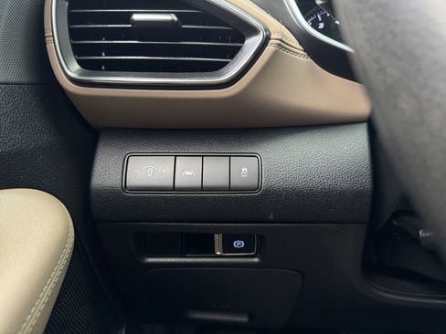 Used 2023 Hyundai Santa Fe SE FWD image 19