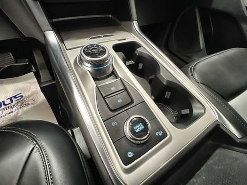 Used 2023 Ford Explorer XLT w/ Equipment Group 202A image 21