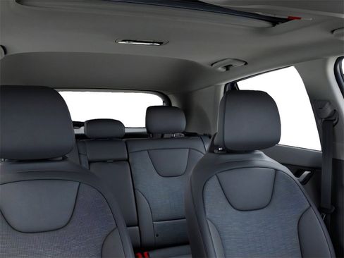 New 2026 Kia Niro SX image 27