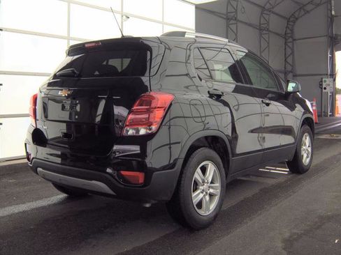 Used 2022 Chevrolet Trax LT w/ Driver Confidence Package AWD/4WD image 4