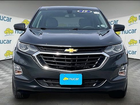 Used 2019 Chevrolet Equinox LS FWD image 2