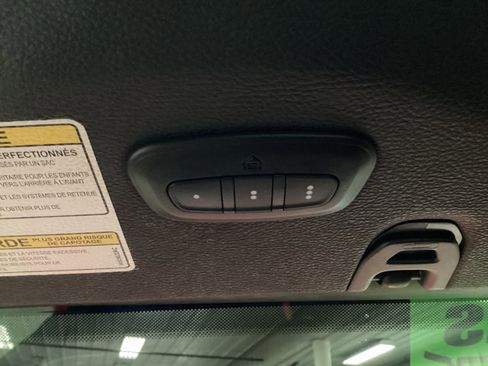 Used 2022 Jeep Wrangler Unlimited Sport image 17