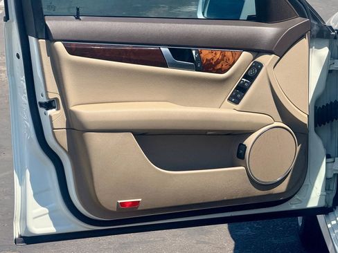 Used 2012 Mercedes-Benz C 250 Sedan image 10