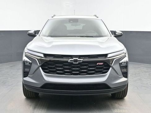 New 2026 Chevrolet Trax RS w/ Sunroof Package image 3