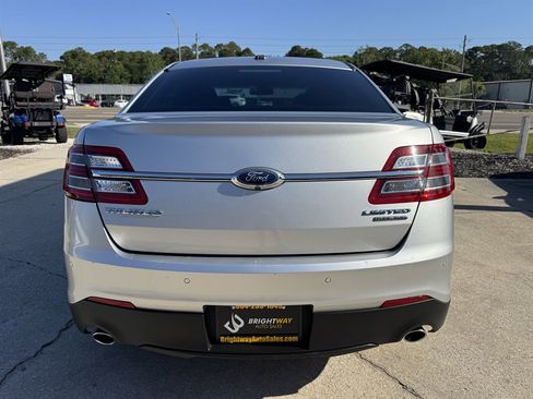 Used 2018 Ford Taurus Limited image 6