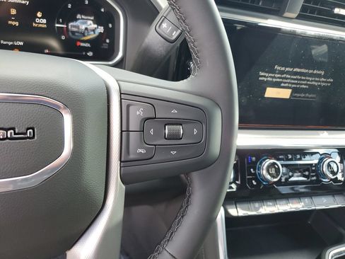 New 2026 GMC Sierra 2500 Denali w/ Technology Package AWD/4WD image 29