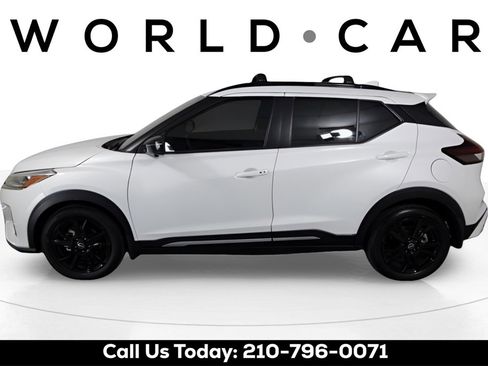 Used 2024 Nissan Kicks SR w/ Exterior Package image 4