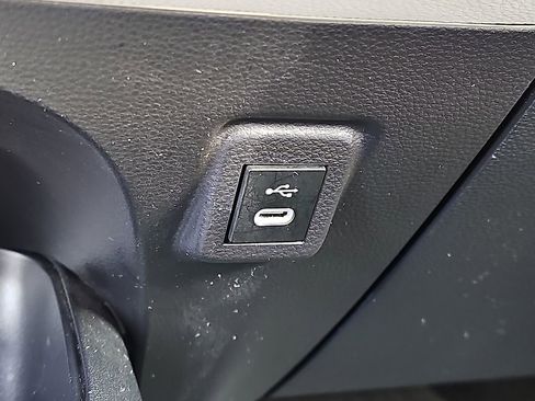 Used 2025 Toyota Corolla LE image 23