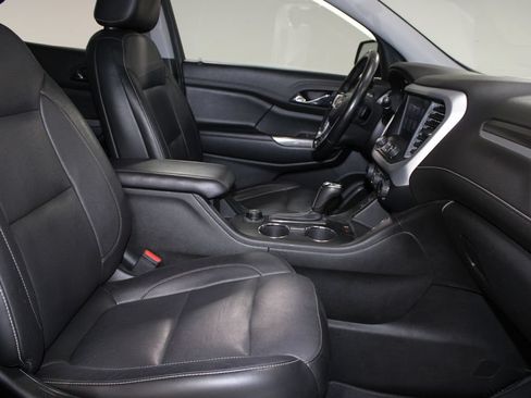 Used 2019 GMC Acadia SLT AWD/4WD image 24
