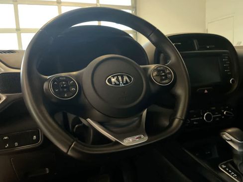 Used 2021 Kia Soul GT-Line image 14