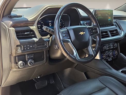 Used 2022 Chevrolet Tahoe LT w/ Luxury Package RWD image 15