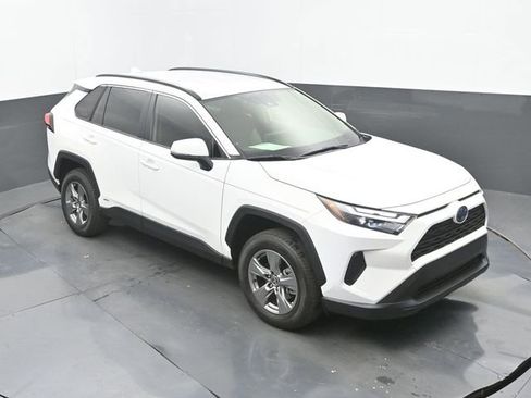 Used 2023 Toyota RAV4 XLE image 29