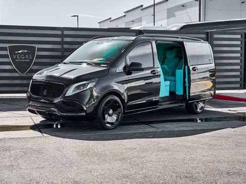 Used 2023 Mercedes-Benz Metris Passenger image 5
