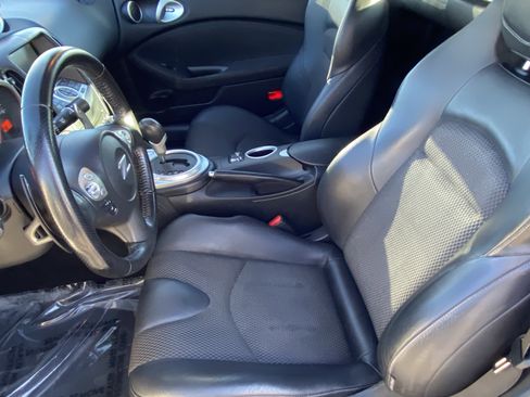 Used 2016 Nissan 370Z Touring image 13