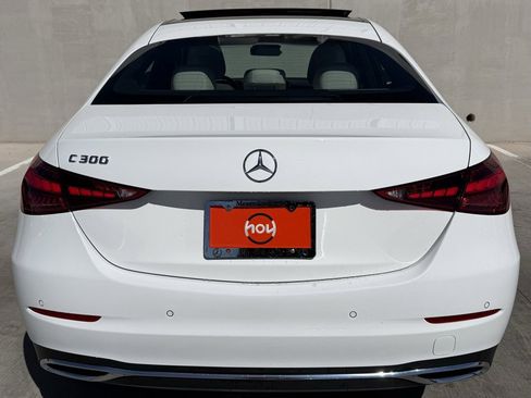 Used 2025 Mercedes-Benz C 300 Sedan image 4