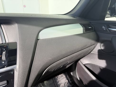 Used 2017 BMW X3 xDrive28i image 18