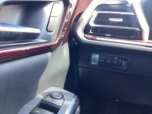 New 2026 Chevrolet Traverse Z71 w/ Driver Confidence Package image 28