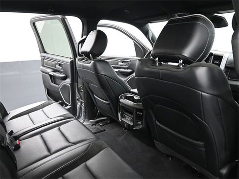 Used 2025 RAM 1500 Laramie image 20