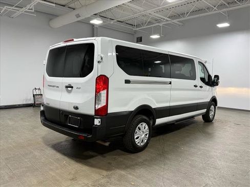 Used 2023 Ford Transit 350 XLT image 4