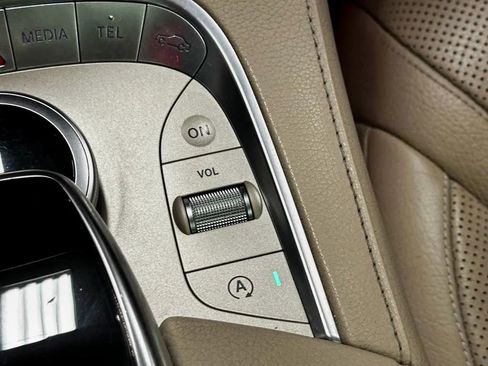 Used 2017 Mercedes-Benz S 550 Sedan image 42