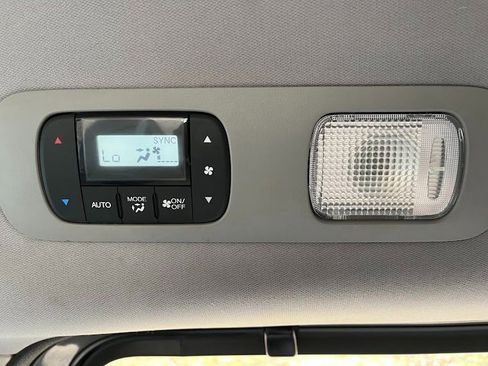 Used 2019 Honda Odyssey EX image 40