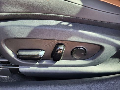 New 2025 Lexus ES 300h w/ Premium Package image 16