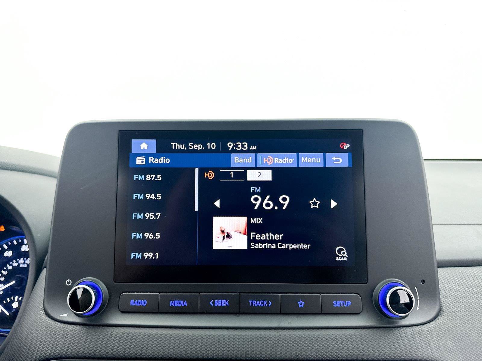 Used 2023 Hyundai Kona SEL w/ Cargo Package FWD image 19