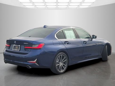 Used 2019 BMW 330i Sedan w/ Convenience Package image 4